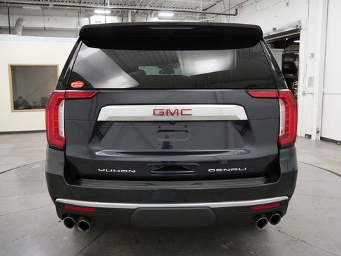 Used 2023 GMC Yukon Denali image 6