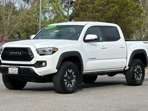 Used 2023 Toyota Tacoma TRD Off-Road AWD/4WD image 8