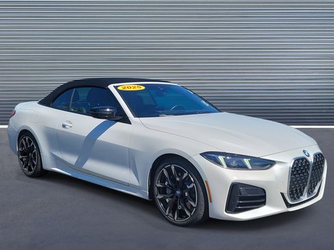 Used 2025 BMW 430i Convertible image 2