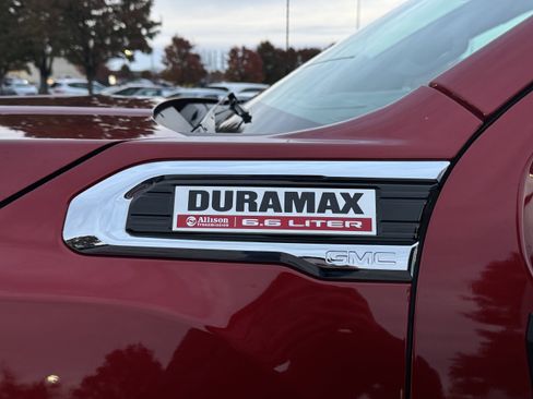 Used 2023 GMC Sierra 2500 Denali image 6