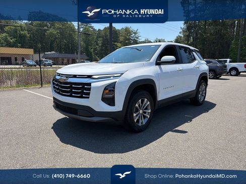Used 2025 Chevrolet Equinox LT FWD image 1