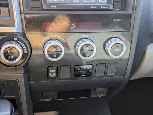 Used 2019 Toyota Sequoia SR5 image 23