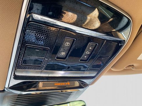 Used 2023 Land Rover Range Rover SE image 24