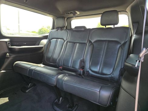 Used 2022 Jeep Wagoneer Series III w/ Flexible Seating Group RWD image 23
