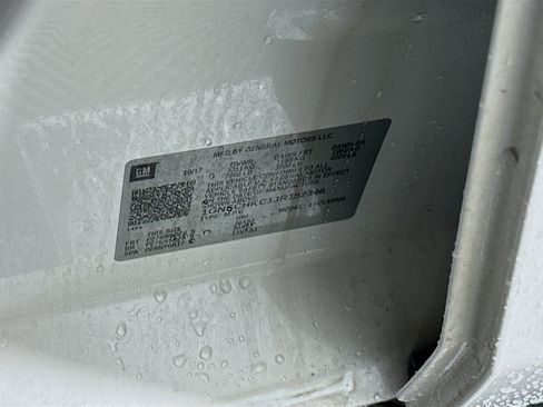 Used 2018 Chevrolet Suburban LT w/ LT Signature Package image 12