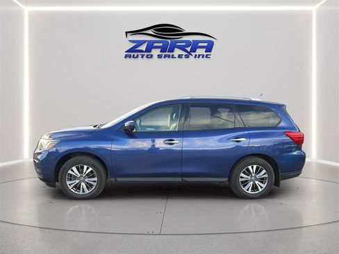 Used 2018 Nissan Pathfinder SL image 4