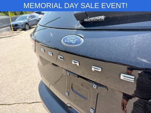 Used 2022 Ford Escape SE AWD/4WD image 14