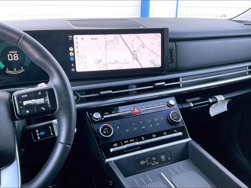 Certified 2025 Hyundai Santa Fe SEL image 6