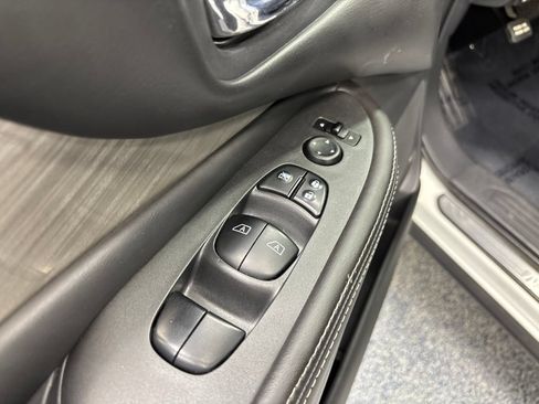 Used 2018 Nissan Murano SV w/ Cargo Package AWD/4WD image 31