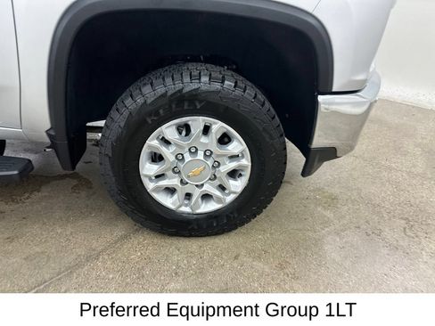 Used 2021 Chevrolet Silverado 2500 LT w/ All Star Edition AWD/4WD image 17