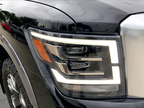 Used 2023 Nissan Titan Platinum Reserve w/ Moonroof Package AWD/4WD image 28