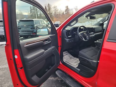 Used 2023 Chevrolet Silverado 1500 LT image 10