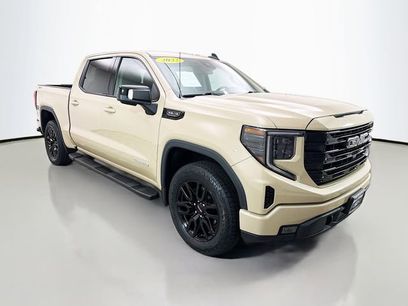 Used 2022 GMC Sierra 1500 Elevation w/ Elevation Premium Package