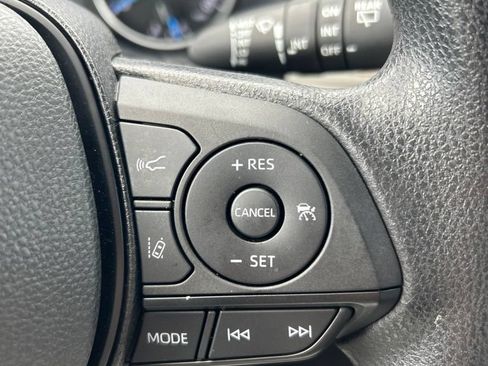 Used 2022 Toyota RAV4 XLE w/ Convenience Package AWD/4WD image 21