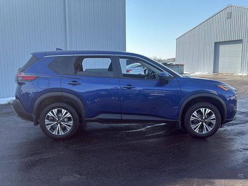 Used 2023 Nissan Rogue SV image 6