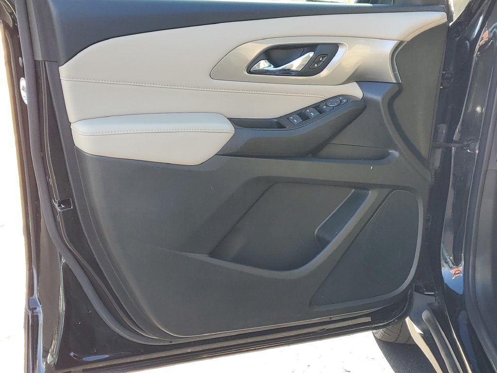 Used 2023 Chevrolet Traverse LS AWD/4WD image 20
