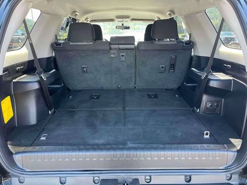 Used 2016 Toyota 4Runner SR5 AWD/4WD image 19