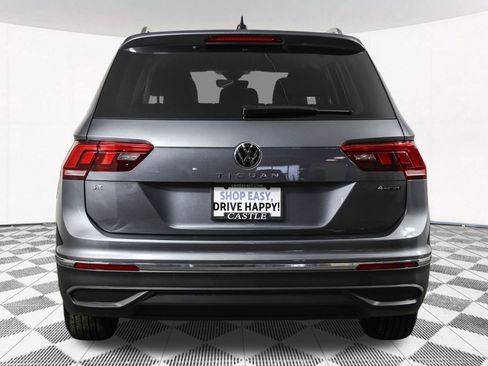 Used 2024 Volkswagen Tiguan SE image 15
