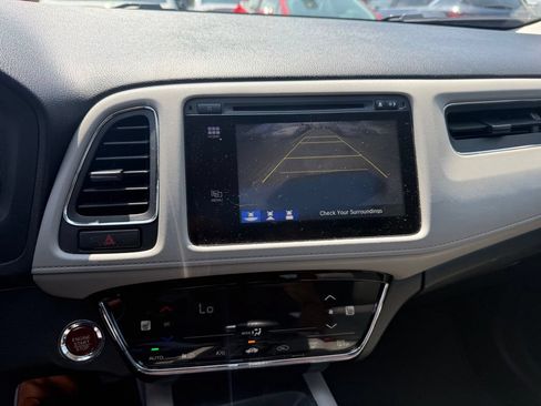 Used 2017 Honda HR-V EX-L image 11