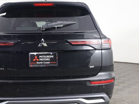 New 2026 Mitsubishi Outlander SE FWD image 18