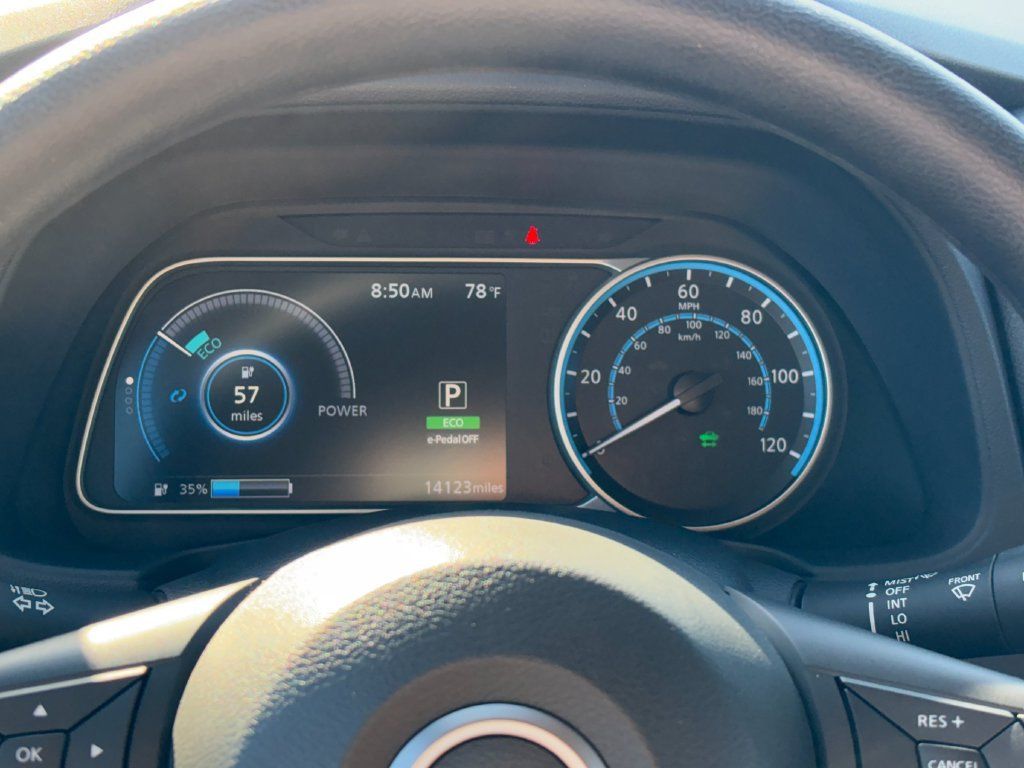 Used 2025 Nissan Leaf S FWD image 14