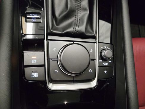 New 2026 MAZDA MAZDA3 Carbon image 24