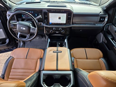 Used 2024 Ford F350 Platinum w/ Tremor Off-Road Package image 9