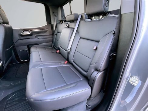 Used 2025 GMC Sierra 1500 SLT w/ SLT Premium Plus Package AWD/4WD image 13