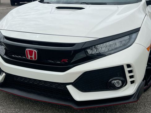Used 2019 Honda Civic Type R image 11