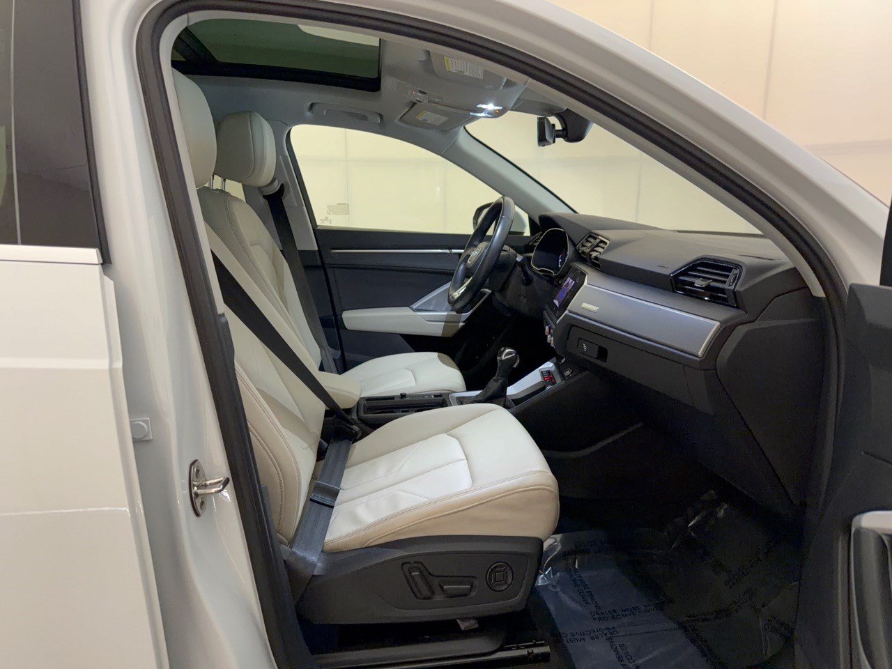 Used 2022 Audi Q3 2.0T Premium AWD/4WD image 30