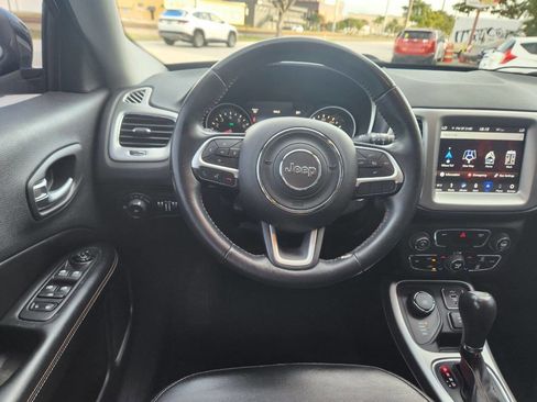 Used 2019 Jeep Compass Latitude w/ Popular Equipment Group AWD/4WD image 16