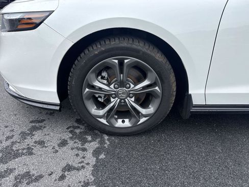 Used 2023 Honda Accord EX-L image 10