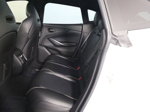 Used 2021 Aston Martin DBX image 38