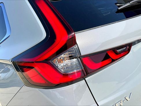 Used 2025 Honda CR-V Sport-L image 14