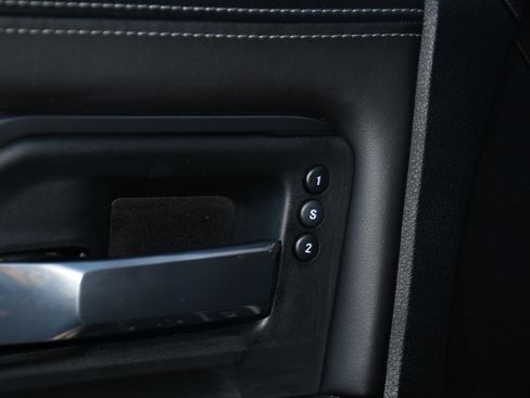 Used 2021 RAM 2500 Limited image 11