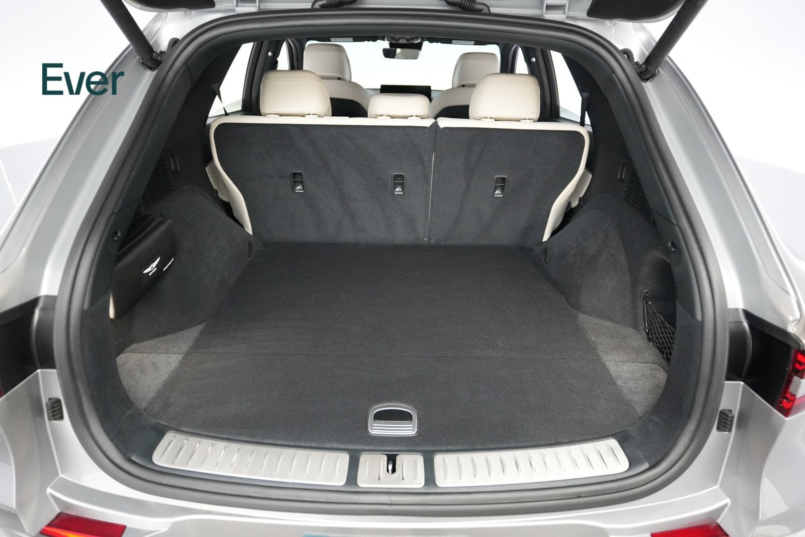 Used 2023 Genesis Electrified GV70 AWD/4WD image 8