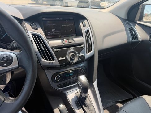 Used 2014 Ford Focus Titanium FWD image 13