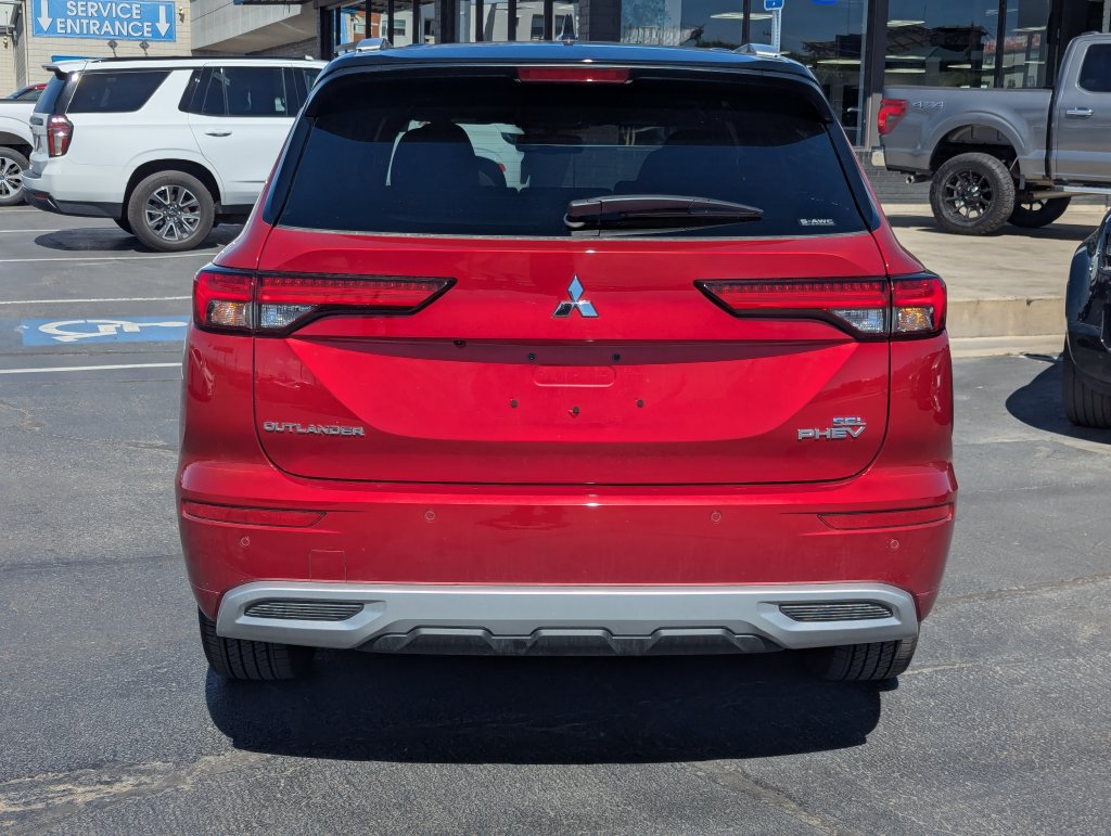 Used 2025 Mitsubishi Outlander 4WD Plug-In Hybrid image 7