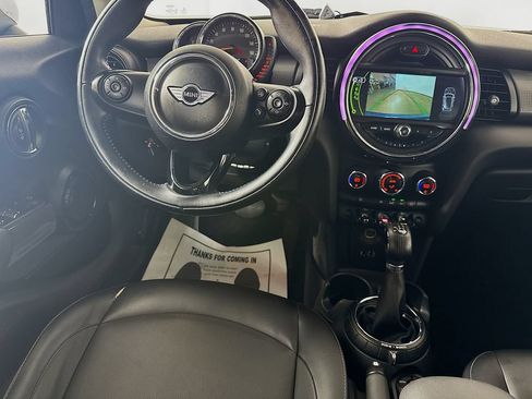 Used 2017 MINI Cooper 4-Door Hardtop FWD image 27