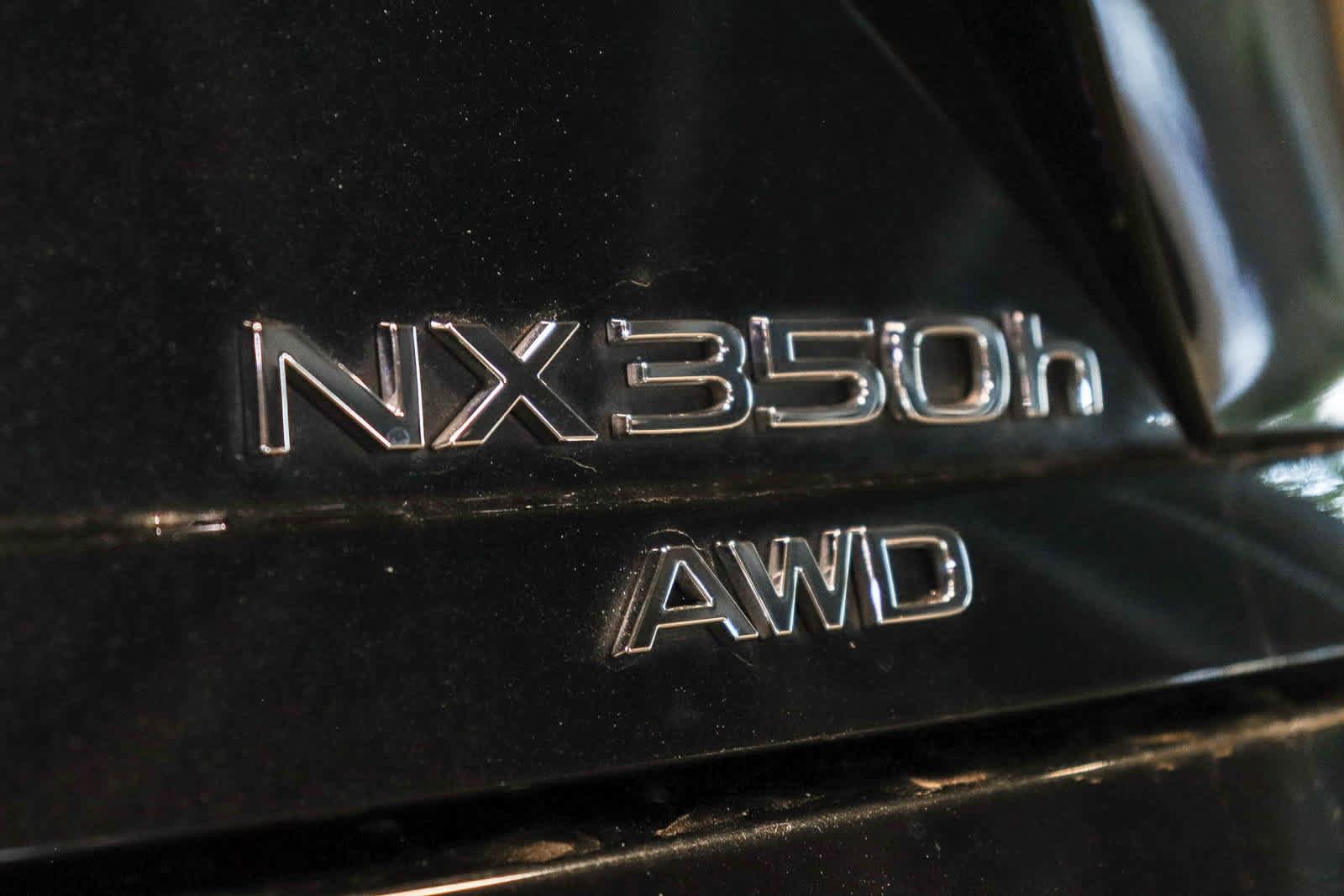 Used 2024 Lexus NX 350h AWD w/ Vision Package image 9