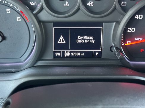 Used 2022 Chevrolet Silverado 1500 Custom Trail Boss w/ LPO, Dark Essentials Package image 31