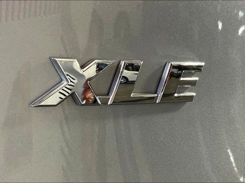 Used 2024 Toyota RAV4 XLE image 41