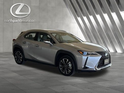 Certified 2026 Lexus UX 300h FWD w/ Accessory Package (Z2) image 5