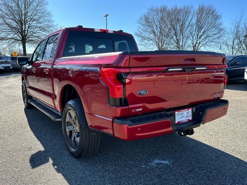 Used 2023 Ford F150 Lightning Lariat w/ Tow Technology Package image 7
