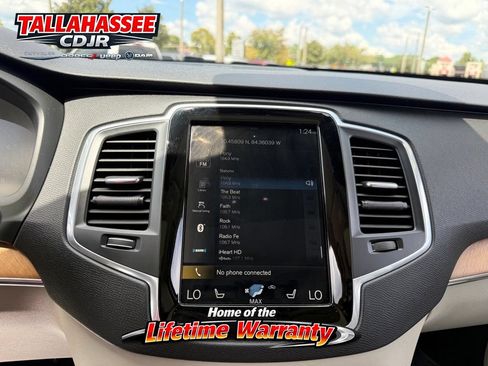 Used 2021 Volvo XC90 T6 Momentum w/ Climate Package AWD/4WD image 26