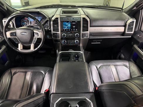 Used 2018 Ford F250 Platinum w/ Platinum Ultimate Package AWD/4WD image 22