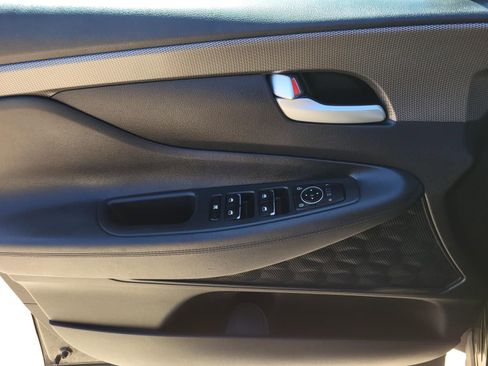 Used 2020 Hyundai Santa Fe SE image 16