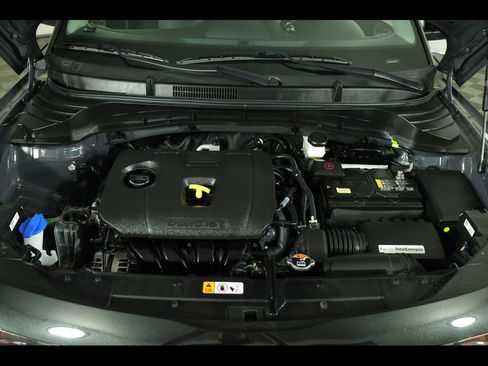 Used 2025 Kia Soul LX w/ LX Technology Package FWD image 19
