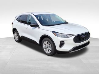 Used 2024 Ford Escape Active video 3