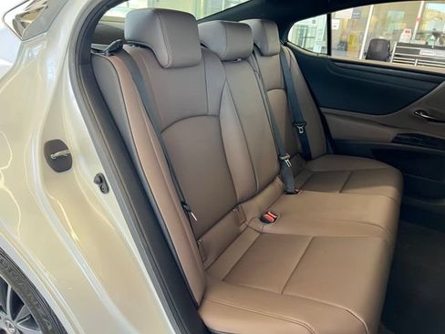Used 2025 Lexus ES 350 w/ Premium Package FWD image 53